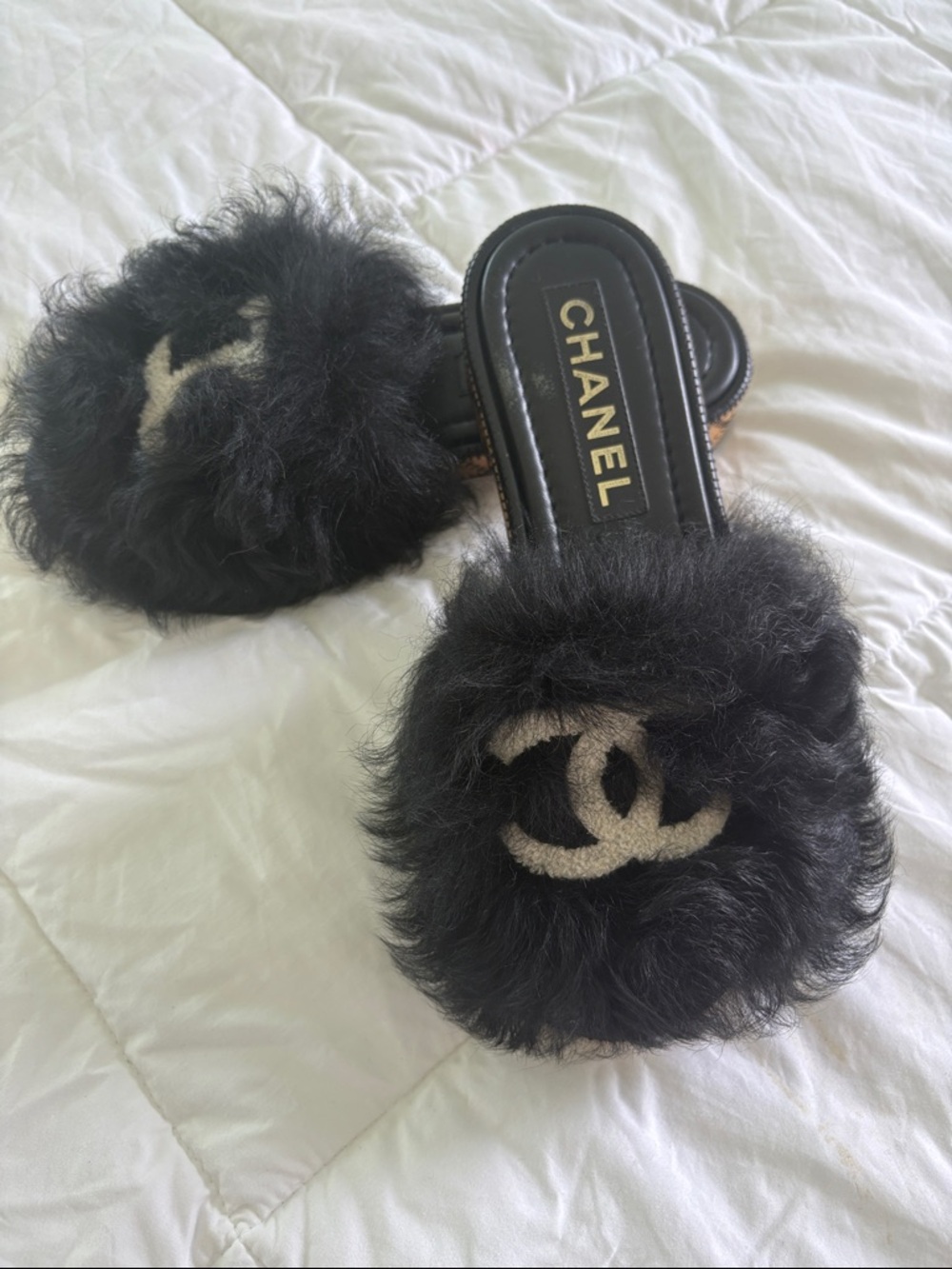 CHANEL Black Faux Fur CC Logo Slide Sandals Mules